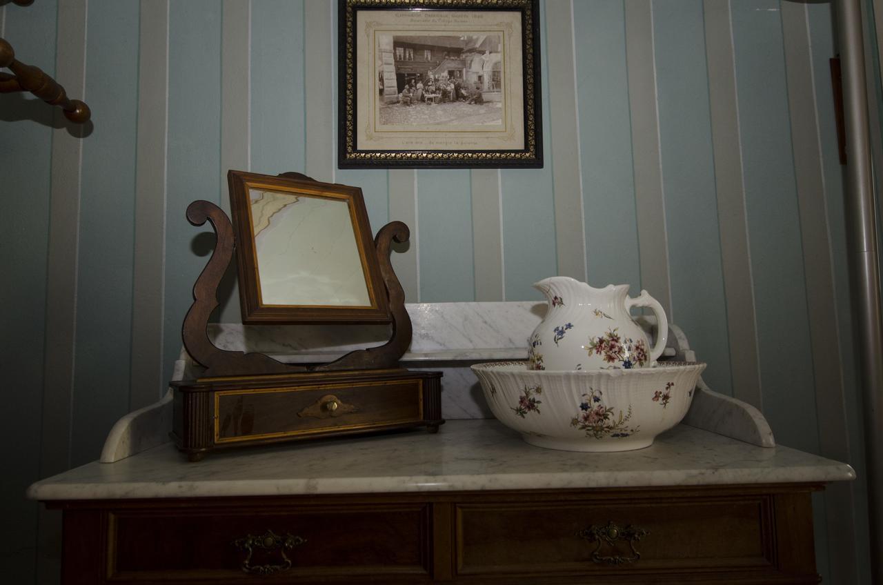 Palazzo Gamboni Swiss Historic Hotel Comologno エクステリア 写真